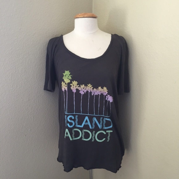 NWT Wildfox Island Addict oversized tee - Picture 2 of 3